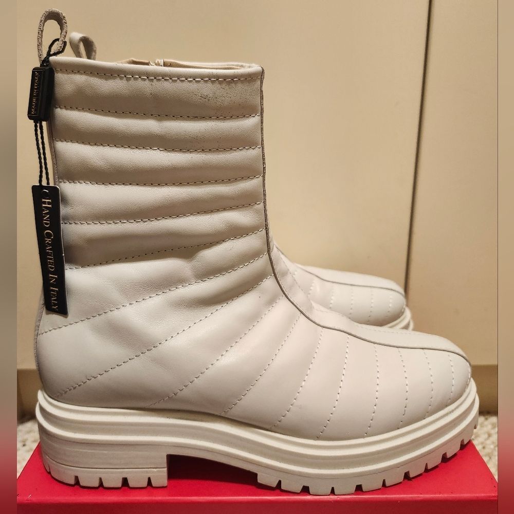 NWT Napoleoni Ivory Quilted Italian Leather Lug Sole Boots Sz.10/40 Ret.$395
